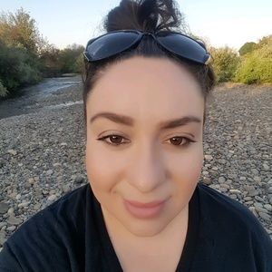 Meet your Posher, Virginia